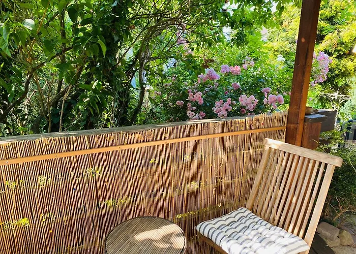 Ferienwohnung Mit Schoener Terrasse.