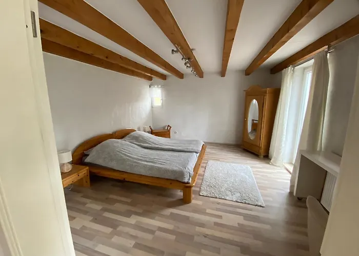 Ferienwohnung Mit Schoener Terrasse.